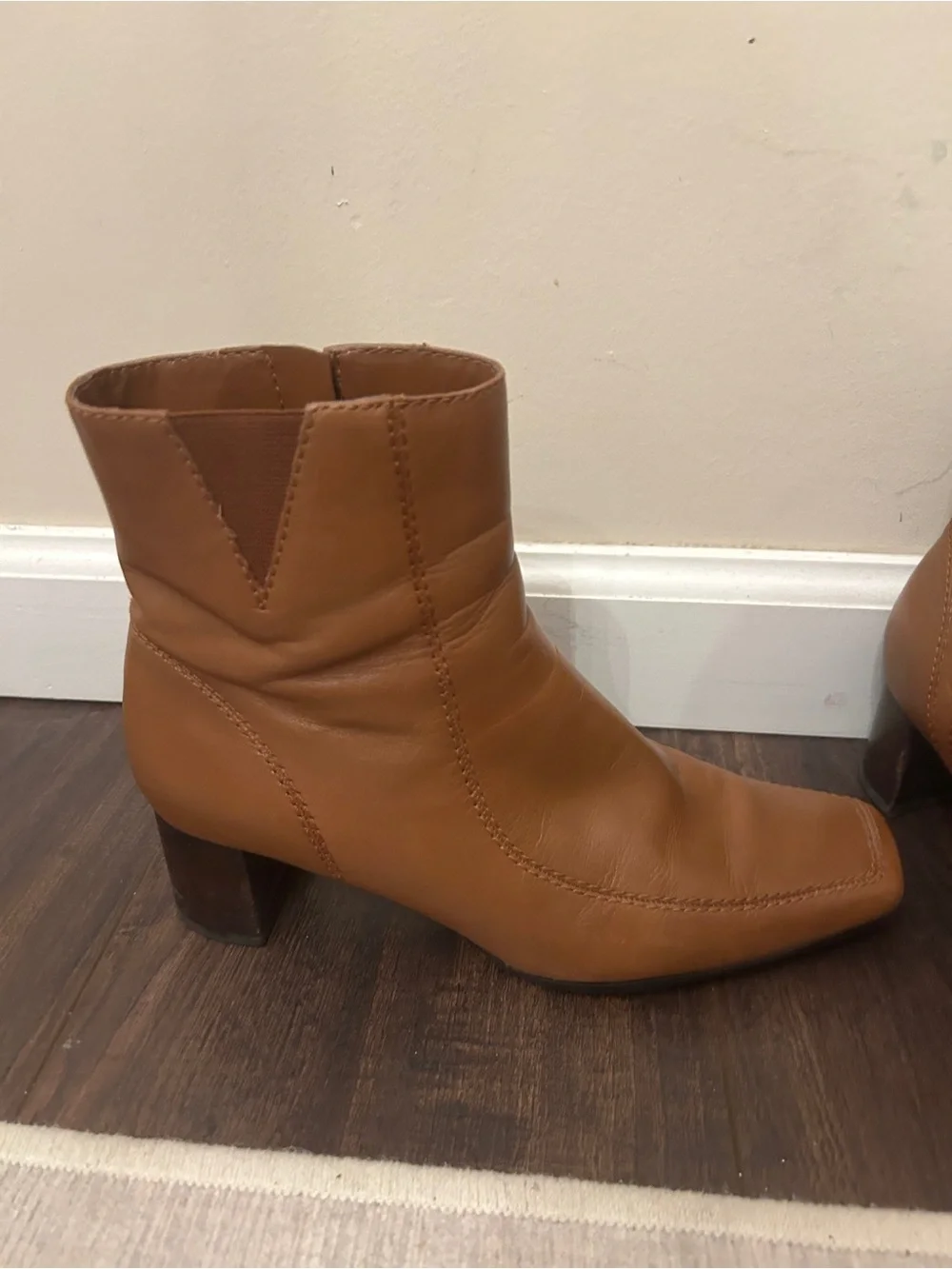 Nine West Tan Leather Square-Toe Ankle Boots Sz 7.5 Fall Y2K Inspo Block Heel